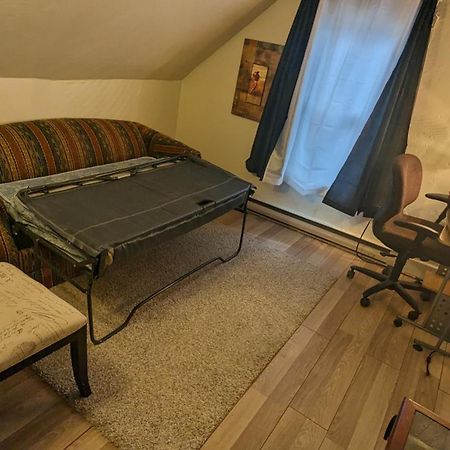 Cozy Downtown One Bedroom Free Parking Kingston Exterior foto